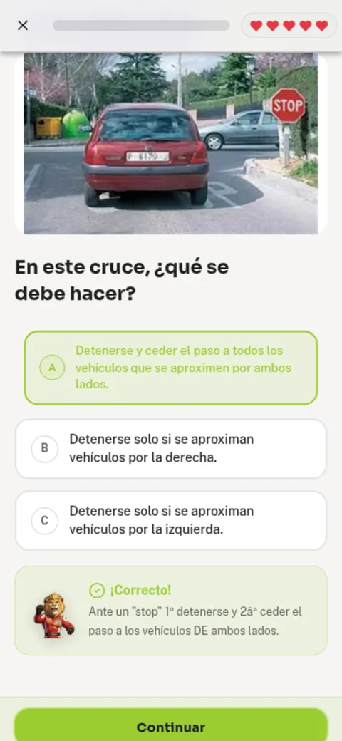 Respuesta correcta con explicación dentro de una lección